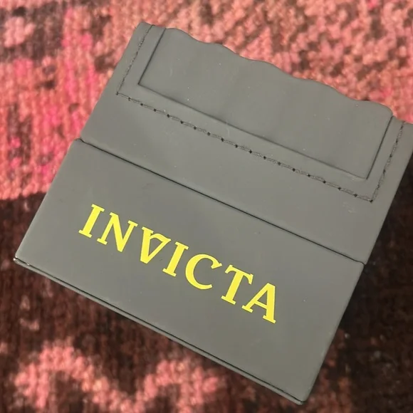 NIB Invicta Staiess Steel Small Watch Retail $495 - Picture 6 of 6